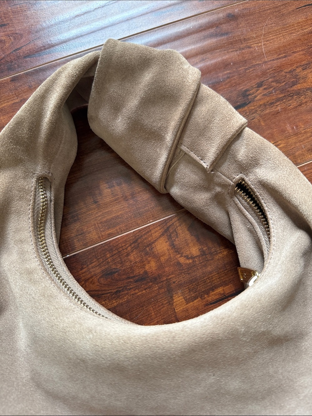 Grace Taupe Knot-Handle Suede Shoulder Bag - Picture 4 of 7